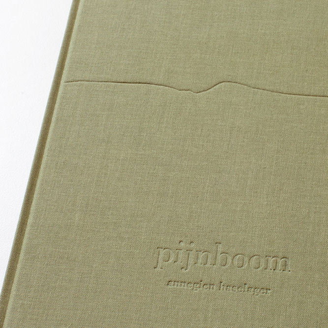 Pijnboom-Book-bound-in-Brillianta-Calandré-book-cloth-square